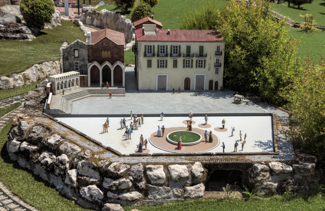 Miasto i architektura — Skiathos Grecja