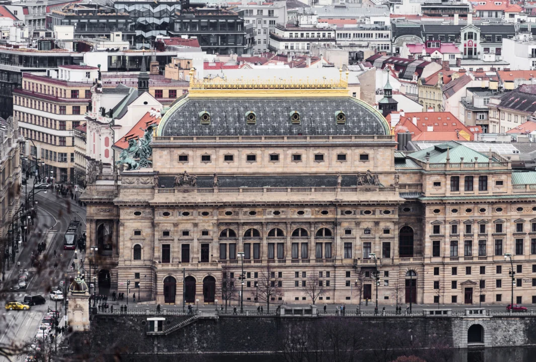 Plaża i wybrzeże — wakacje w Teatr Narodowy Praga Czechy