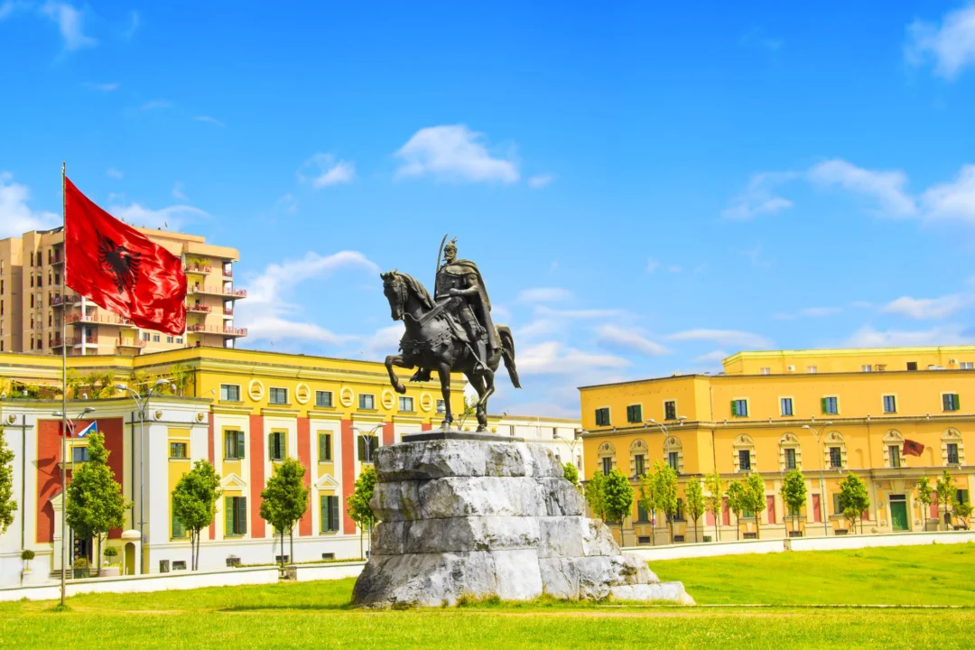 Góry i natura — Tirana Albania
