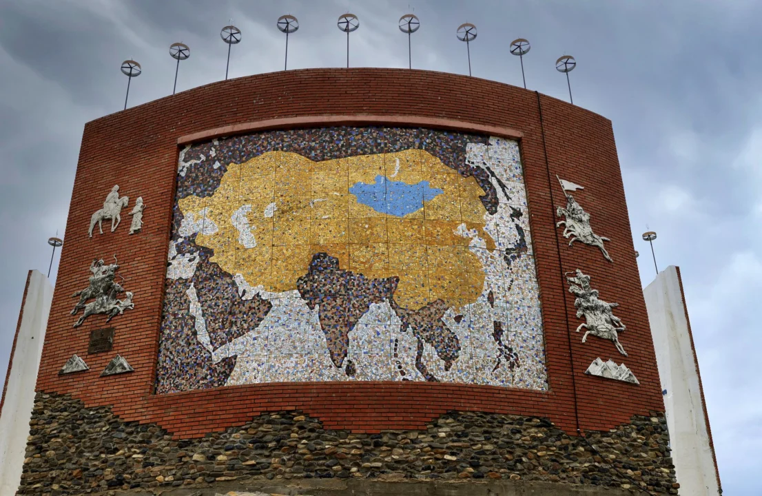 Plaża i wybrzeże — wakacje w Tirana Mosaic Tirana Albania