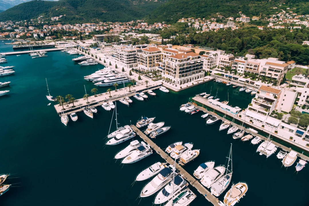 Góry i natura — Tivat Czarnogóra