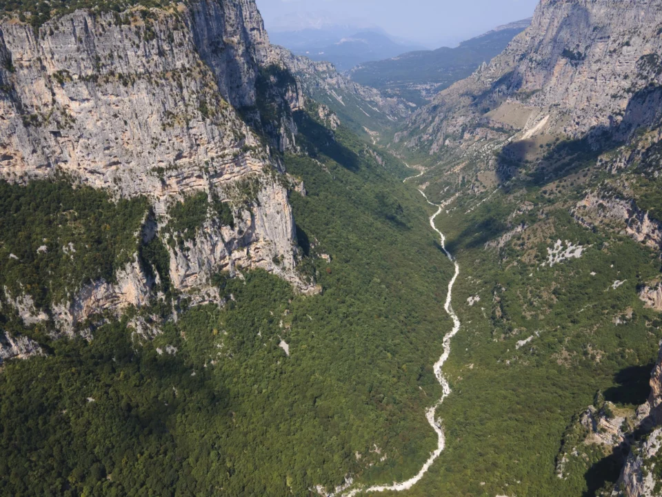 Plaża i wybrzeże — wakacje w Wąwóz Vikos Epirus Grecja