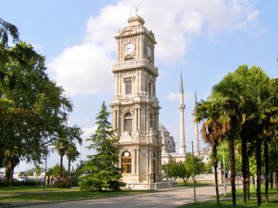 Góry i natura — Wieża zegarowa Antalya Turcja