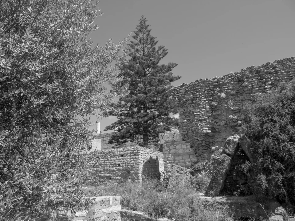 Góry i natura — Wioska Kassiopi Korfu Grecja