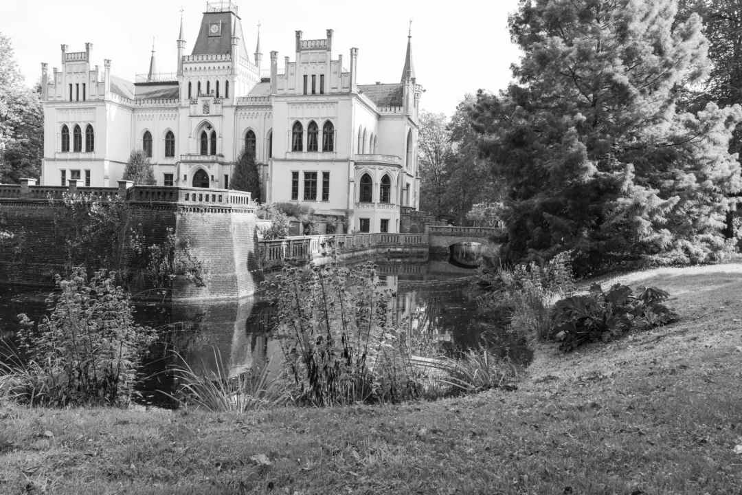 Miasto i architektura — Zamek Hluboká nad Vltavou Czechy Południowe Czechy