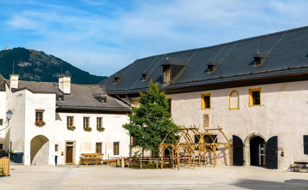 Miasto i architektura — Zamek Trautenfels Styria Austria