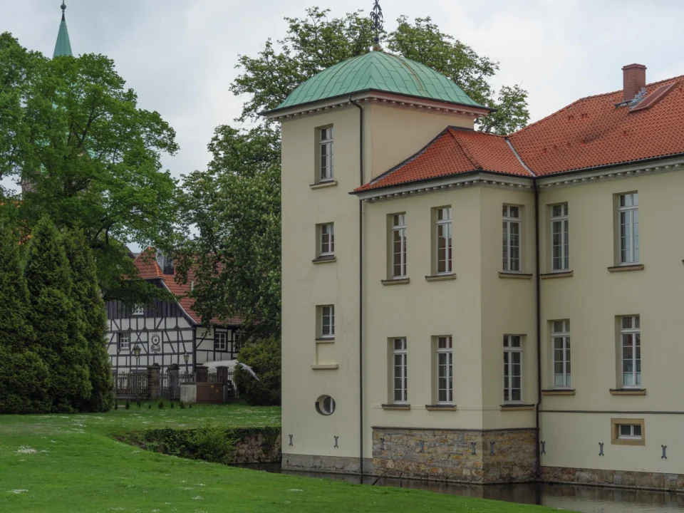 Góry i natura — Zamek w Inowłodzu Polska Centralna Polska