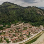 Plaża i wybrzeże — wakacje w Berat Albania Południowa Albania