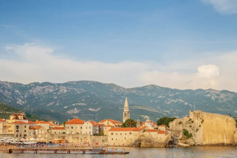 Plaża i wybrzeże — wakacje w Budva Czarnogóra