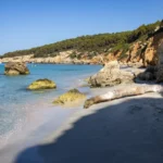 Plaża i wybrzeże — wakacje w Cala Macarella Menorka Hiszpania
