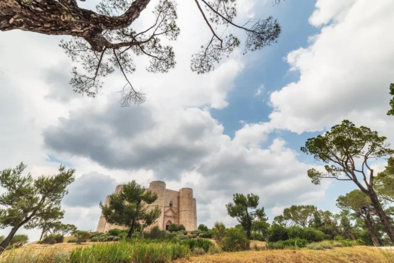 Plaża i wybrzeże — wakacje w Castel del Monte Apulia Włochy