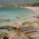 Plaża i wybrzeże — wakacje w Jal i Zhej Albania Południowa Albania