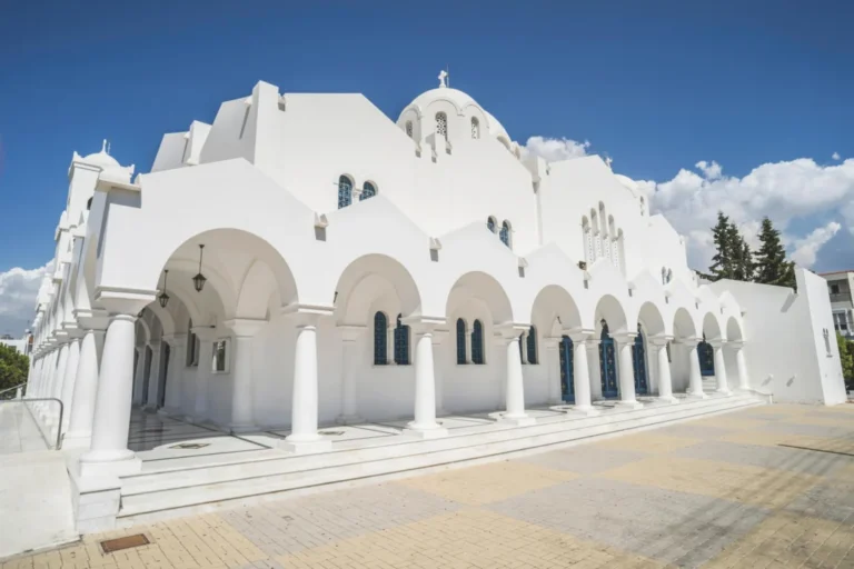 Plaża i wybrzeże — wakacje w Katedra w Fira Santorini Grecja