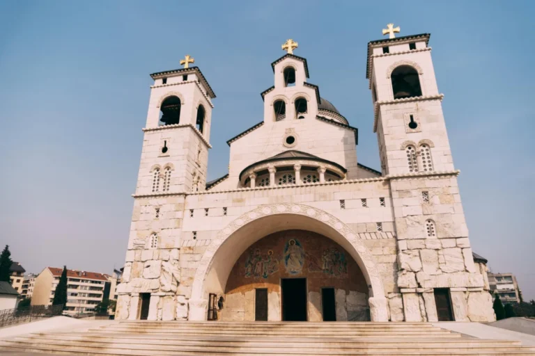 Plaża i wybrzeże — wakacje w Katedra Zmartwychwstania Chrystusa Podgorica Czarnogóra