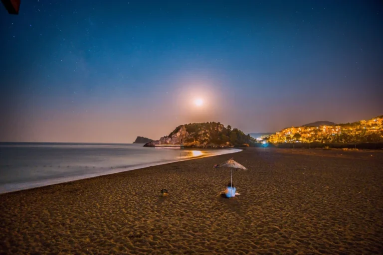 Plaża i wybrzeże — wakacje w Kemer Turcja