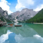 Plaża i wybrzeże — wakacje w Lago di Braies Południowy Tyrol Włochy