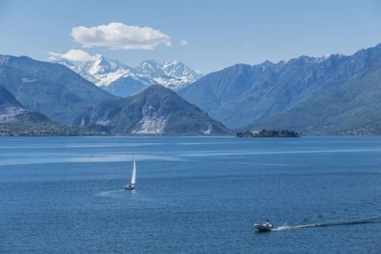 Plaża i wybrzeże — wakacje w Lago Maggiore Lombardia Włochy