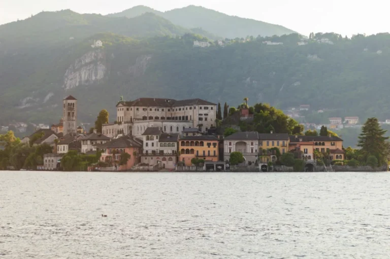 Plaża i wybrzeże — wakacje w Limone sul Garda Jezioro Garda Włochy