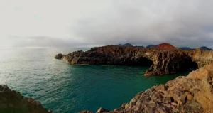 Plaża i wybrzeże — wakacje w Los Hervideros Lanzarote Hiszpania