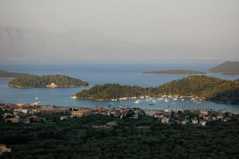 Plaża i wybrzeże — wakacje w Miasteczko Nidri Lefkada Grecja