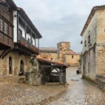 Plaża i wybrzeże — wakacje w Miasteczko Santillana del Mar Zielone Wybrzeże Hiszpania