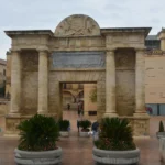 Plaża i wybrzeże — wakacje w Muzeum Archeologiczne w Alicante Costa Blanca Hiszpania