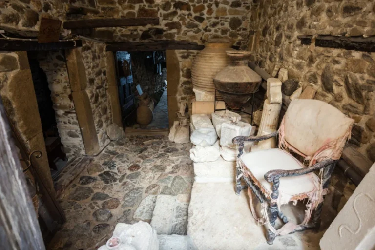 Plaża i wybrzeże — wakacje w Muzeum Archeologiczne w Naxos Naxos Grecja