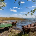 Plaża i wybrzeże — wakacje w Muzeum Wigier w Wigrach Podlasie Polska