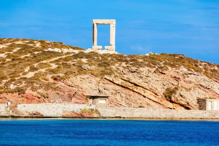 Plaża i wybrzeże — wakacje w Naxos Grecja