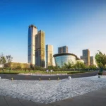 Plaża i wybrzeże — wakacje w Piazza Gae Aulenti Mediolan Włochy