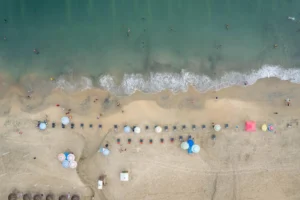 Plaża i wybrzeże — wakacje w Plaża Finikoudes Larnaka Cypr