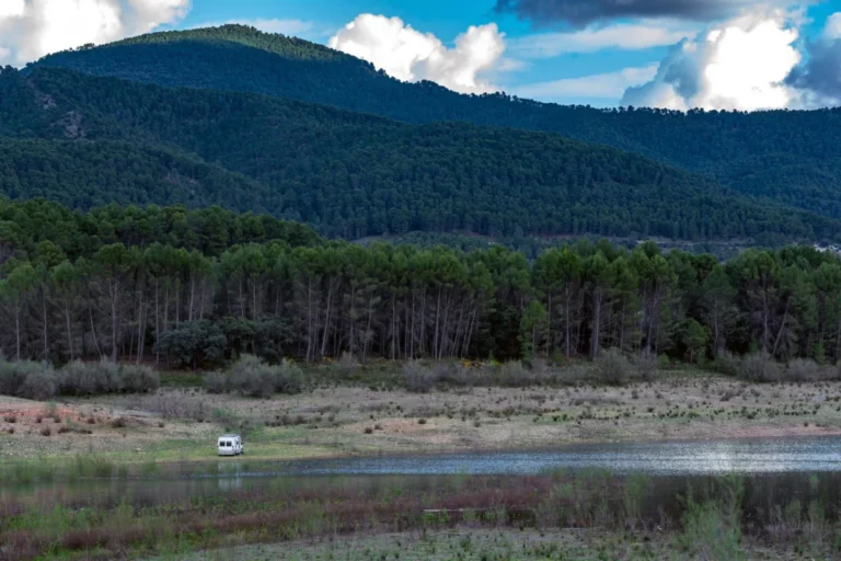 Plaża i wybrzeże — wakacje w Sila National Park Kalabria Włochy