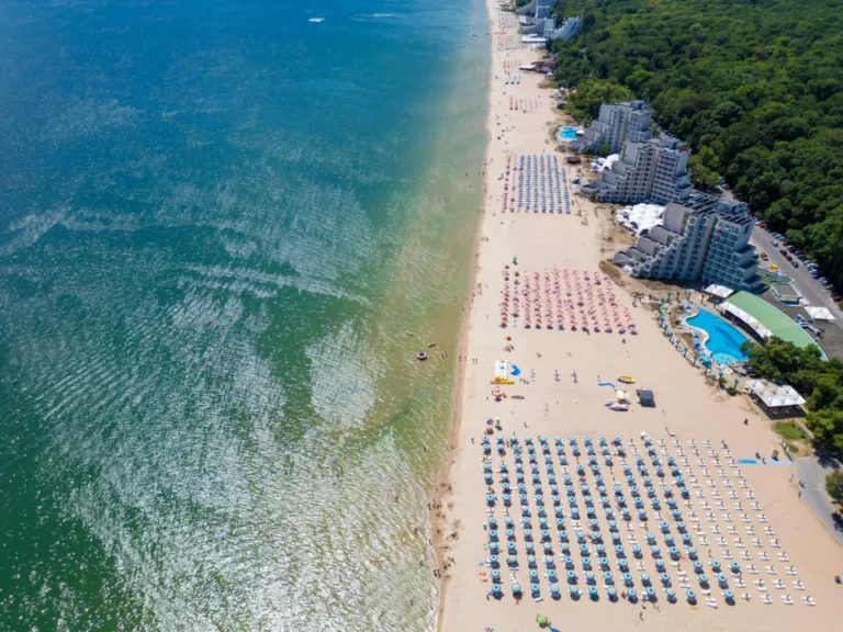 Plaża i wybrzeże — wakacje w Słoneczny Brzeg Bułgaria
