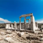 Plaża i wybrzeże — wakacje w Starożytna świątynia Demeter Naxos Grecja
