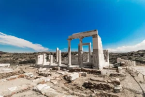 Plaża i wybrzeże — wakacje w Starożytna świątynia Demeter Naxos Grecja