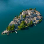 Plaża i wybrzeże — wakacje w Sveti Stefan Wybrzeże Jońskie Albania
