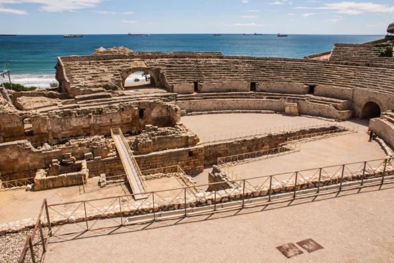 Plaża i wybrzeże — wakacje w Tarragona Costa Dorada Hiszpania