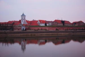 Plaża i wybrzeże — wakacje w Tykocin — miasteczko z duszą Podlasie Polska