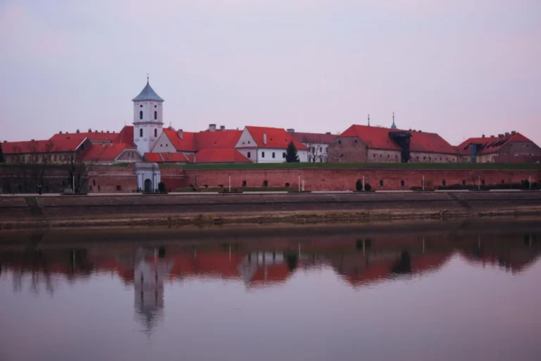 Plaża i wybrzeże — wakacje w Tykocin — miasteczko z duszą Podlasie Polska