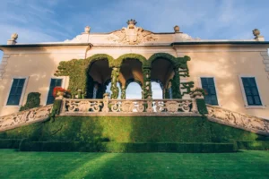 Plaża i wybrzeże — wakacje w Villa del Balbianello Jezioro Como Włochy