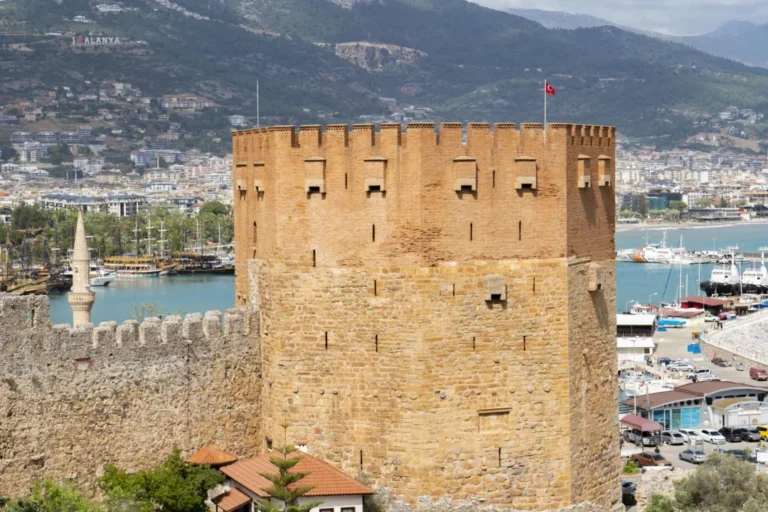 Plaża i wybrzeże — wakacje w Wieża Czerwona Alanya Turcja