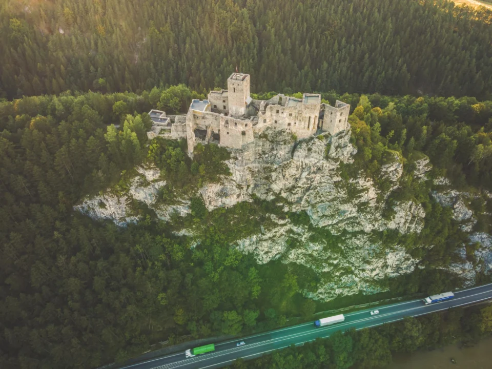 Zamek Tratzberg — przewodnik dla turystów