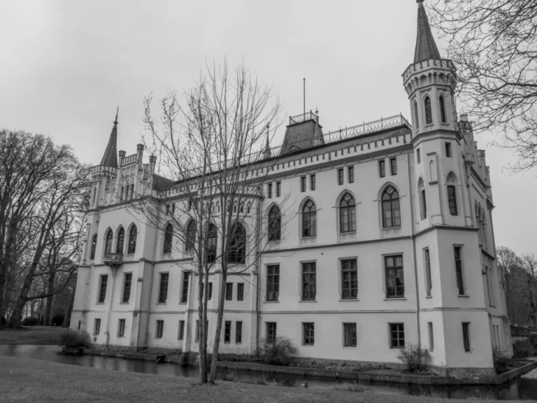 Plaża i wybrzeże — wakacje w Zamek w Nowym Sączu Beskid Niski Polska