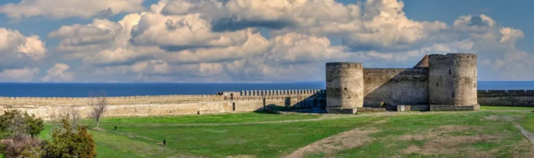 Plaża i wybrzeże — wakacje w Forteca Kamerlengo Wyspa Ciovo Chorwacja