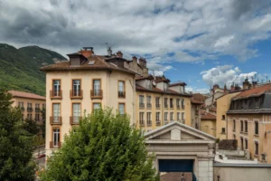 Plaża i wybrzeże — wakacje w Grenoble Alpy Francuskie Francja
