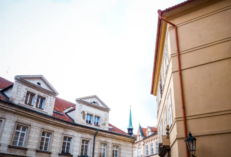 Plaża i wybrzeże — wakacje w Muzeum Franza Kafki Praga Czechy