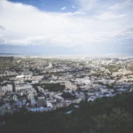 Plaża i wybrzeże — wakacje w Oprtalj — magiczne miasteczko Istria Chorwacja
