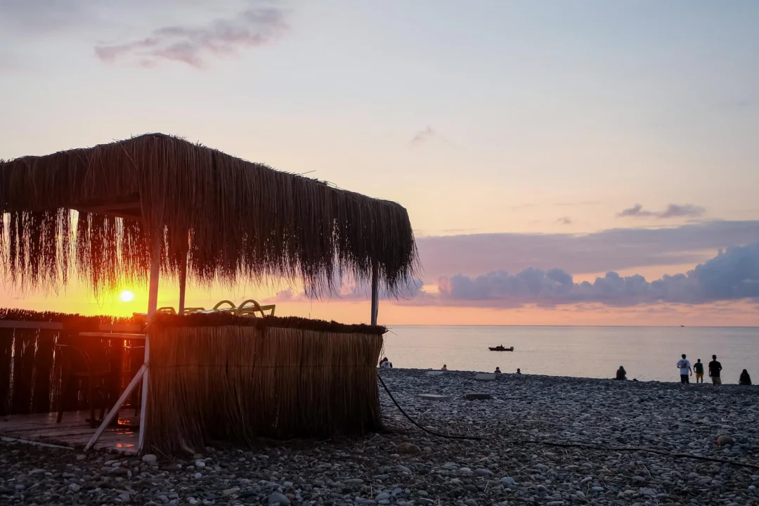 Plaża Okrug Gornji — przewodnik dla turystów