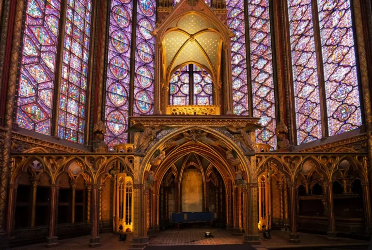 Plaża i wybrzeże — wakacje w Sainte-Chapelle Paryż Francja