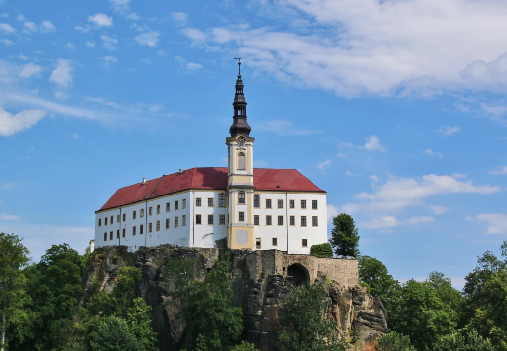 Stary Zamek w Děčinie — przewodnik dla turystów